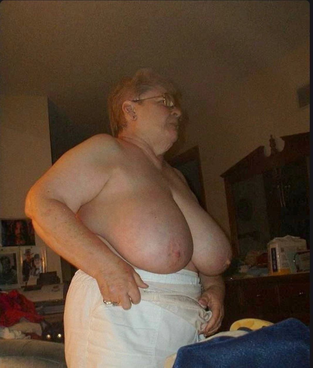 Short haired Gilf #mpCGMzCQ